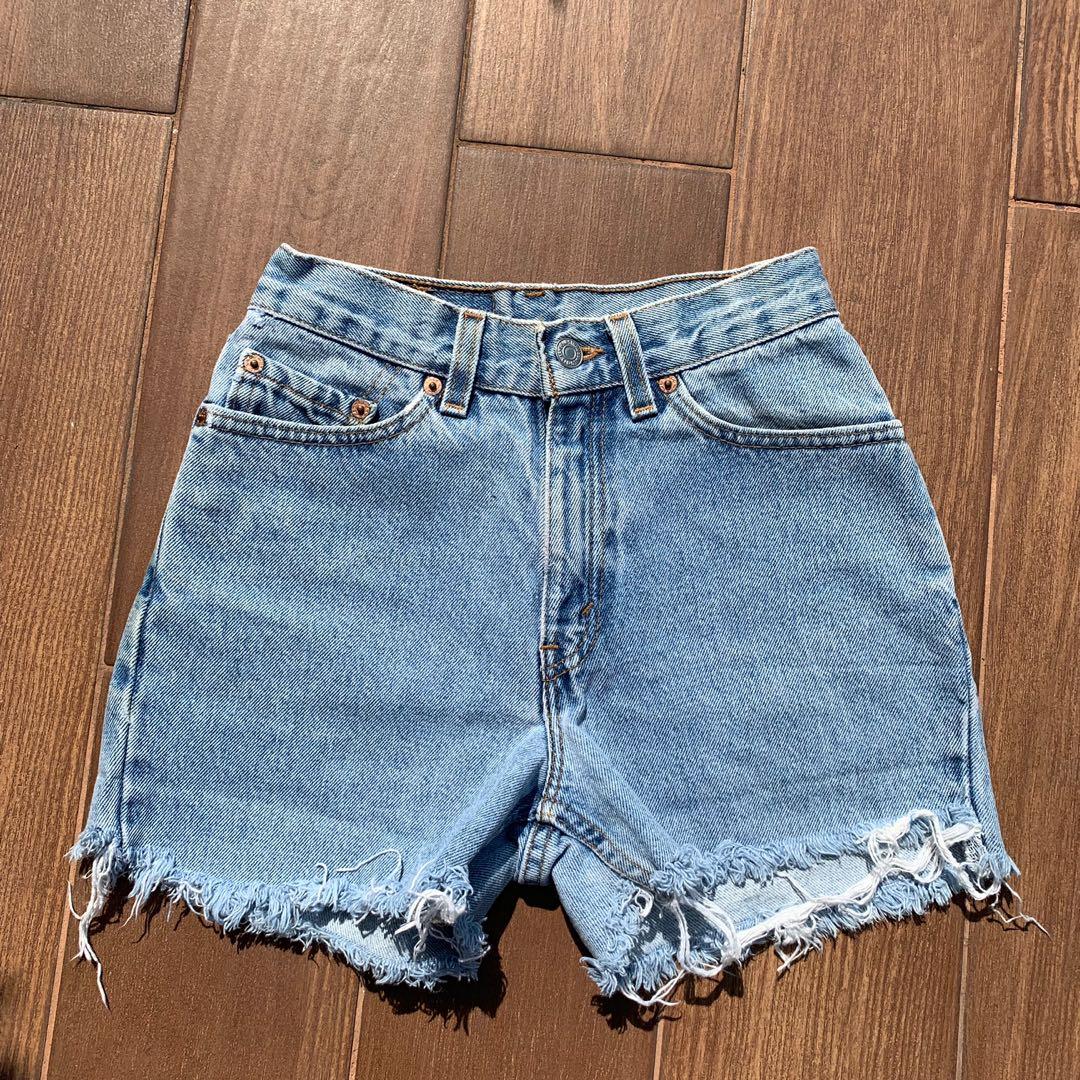 Vintage Levi's 512 High-waisted Shorts, Women's Fashion, Bottoms, Jeans &  Leggings on Carousell