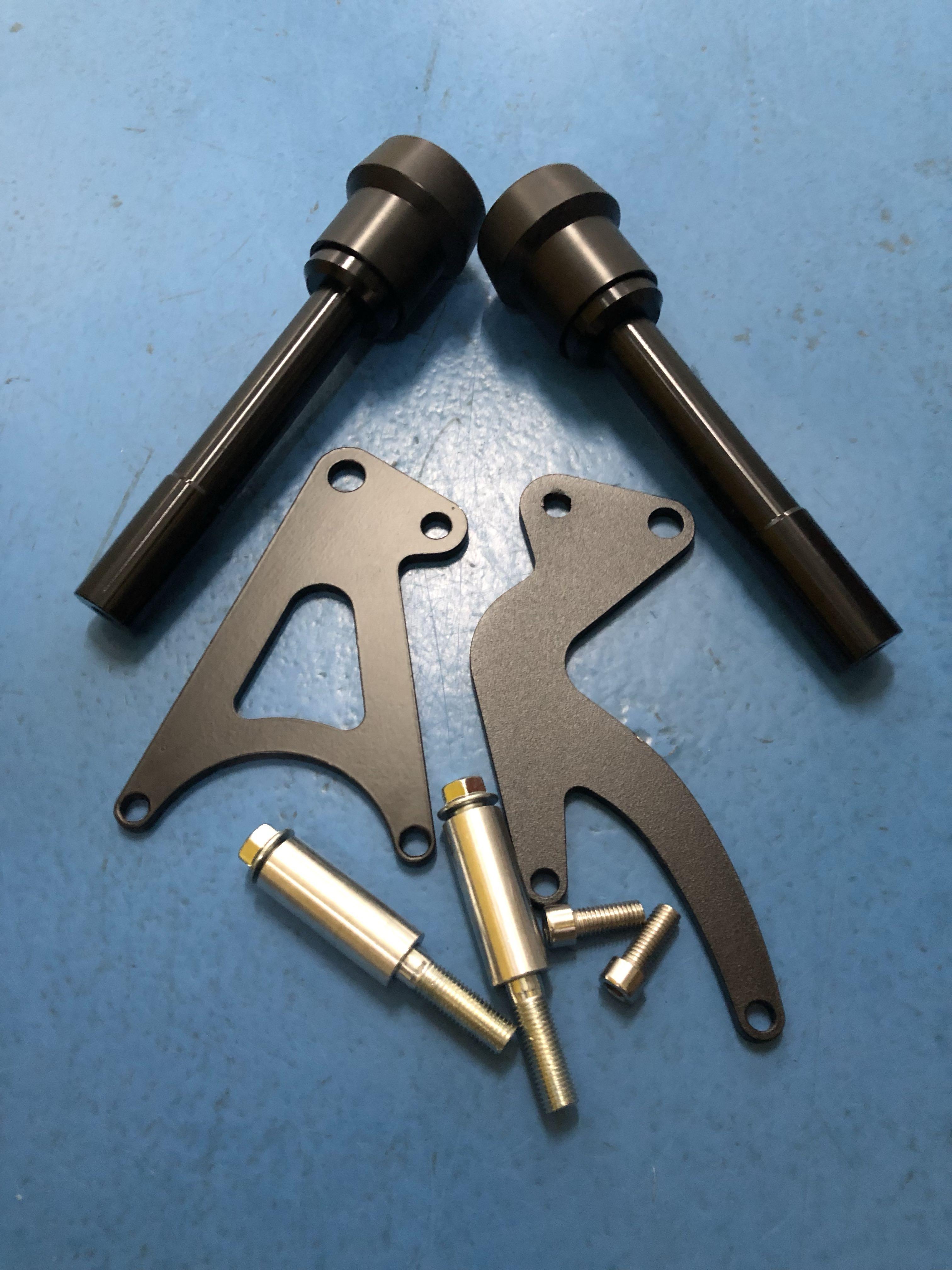 r15 v3 frame slider price