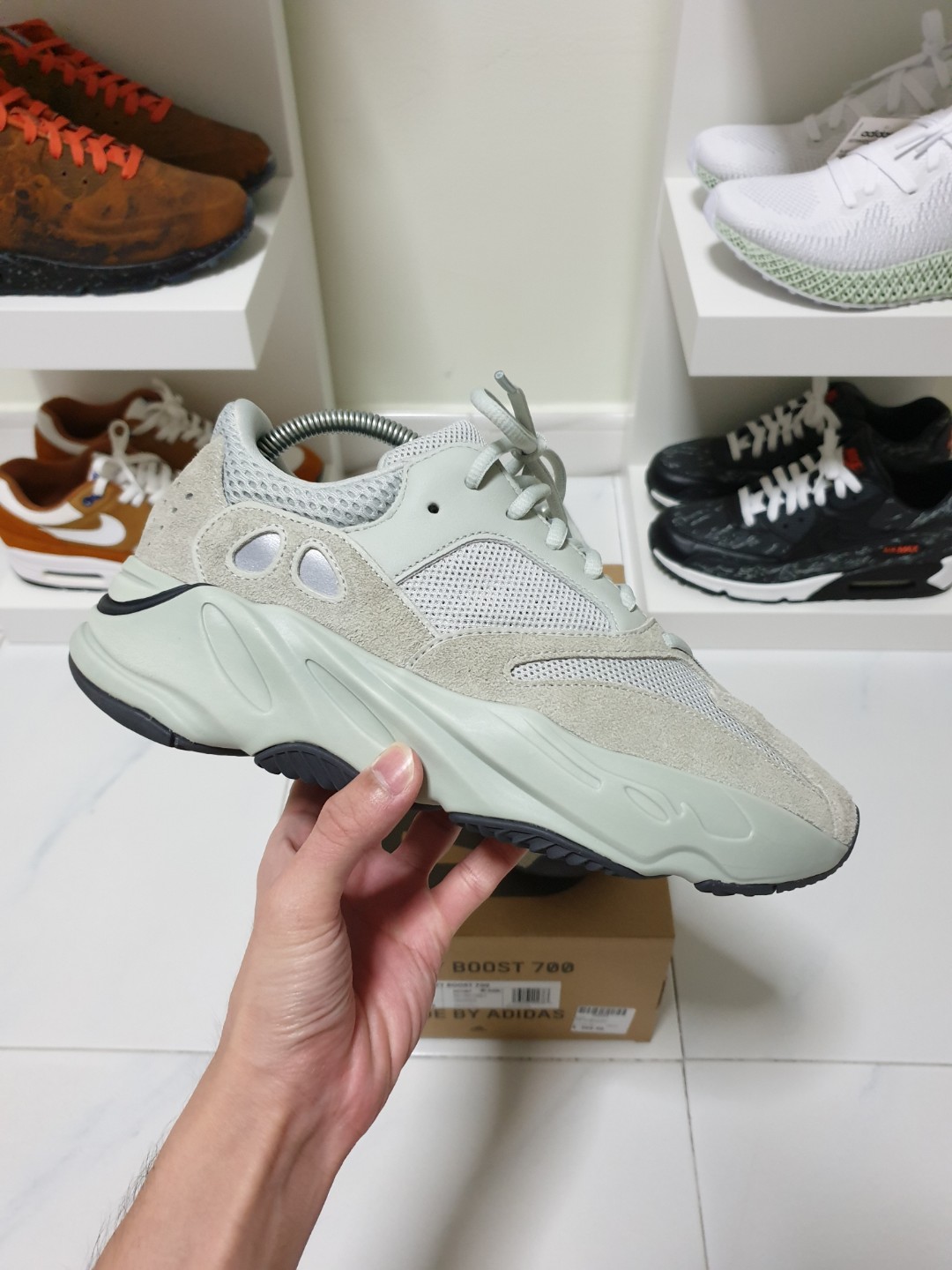 yeezy 700 salt fit