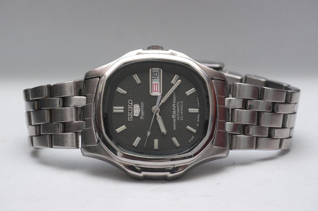 1996s Seiko 5 Superior SKZ037(1st Generation (lion statue) - movement  upgrade) Kanji Calendar & Made In Japan, Textured Dial ,very rare item.,  Men's Fashion, Watches & Accessories, Watches on Carousell