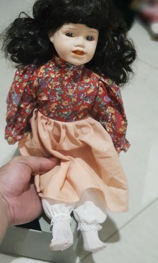 Vintage porcelain dolls from Europe. Item#4