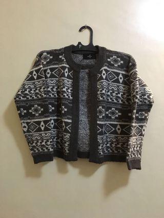 Cardigan wool