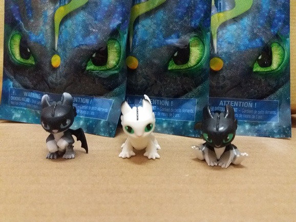 3 Night Light Babies How To Train Your Dragon 3 Mystery Toothless Light Fury Toys Games Action Figures Collectibles On Carousell This place is a secret place where dragons can live in safety. 3 night light babies how to train your dragon 3 mystery toothless light fury