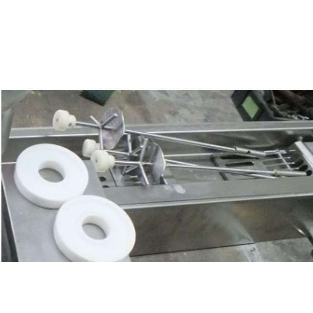 auto mini donut maker (Category: Bakeware) located in Manila. Submitted by christbooth (Listing ID 246482732, Image 3). Description: auto mini donut maker power: 3kw voltage: 220v/60hz dimension: 1000x290x500mm weight: 30kgs material: stainless steel donut size: 3.5, 5.5, 7.5cm.