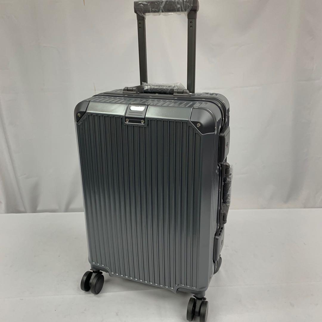 polycarbonate luggage