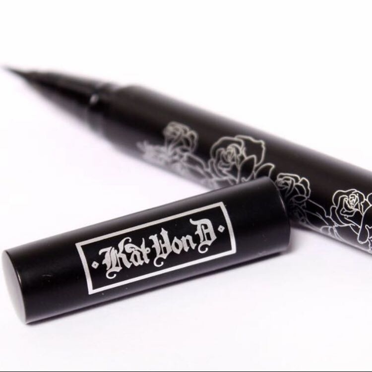 Kat Von D Liquid Eyeliner in Trooper Black (KVD Liquid Eyeliner Tattoo