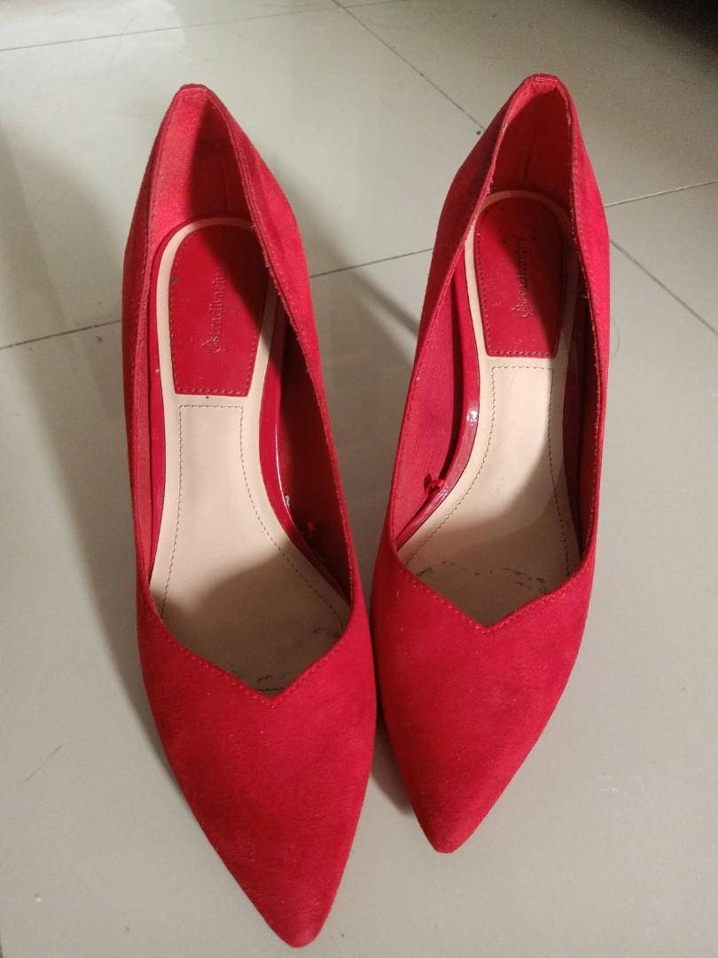stradivarius red shoes