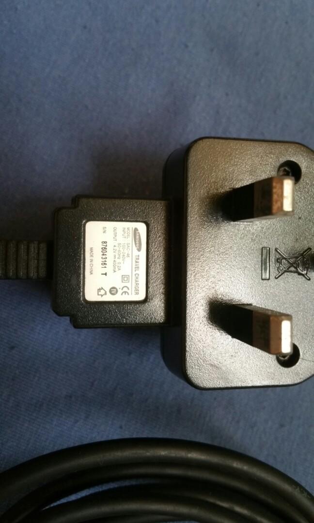 Samsung travel charger (Category: Chargers) located in Quezon City. Submitted by kenshin_himura5 (Listing ID 246510019, Image 2). Description: Samsung travel charger for digital camera model: SAC-46 input: 110-240V 50-60Hz 0.2A output: 4.2V 400mA.