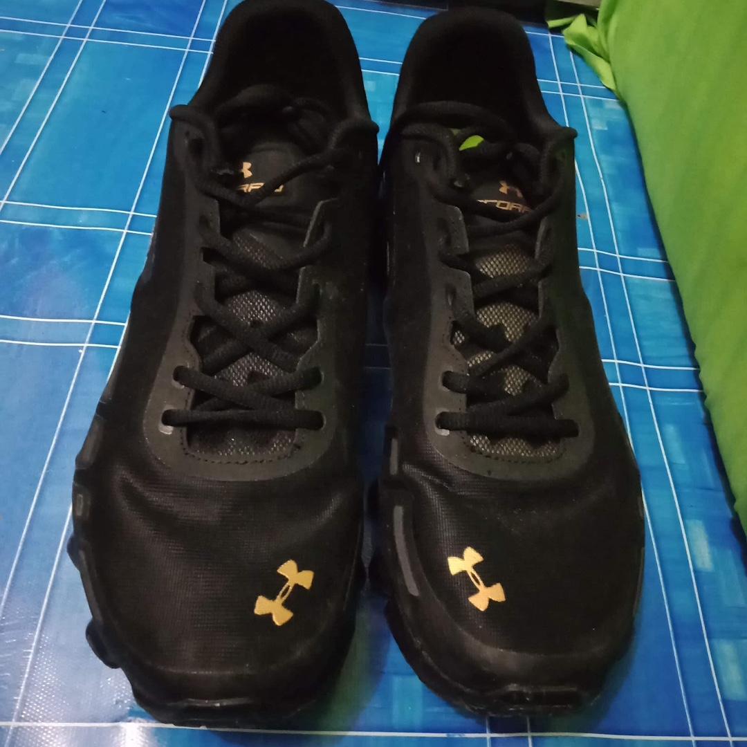 Under armour outlet scorpio black gold
