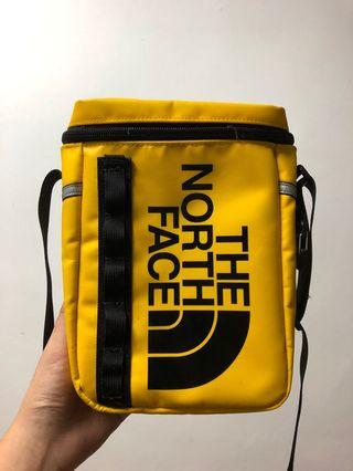 The North Face 小斜肩包（黃色）