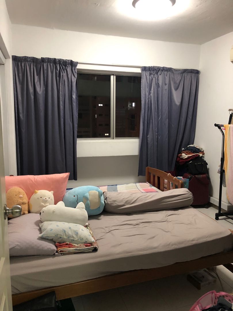 (Category: ) located in . Submitted by ilovepandaa (Listing ID 246724205, Image 1). Description: .