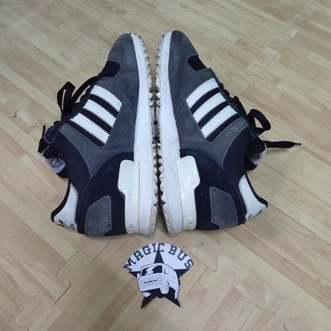 Adidas ZX 700, Fesyen Pria, Sepatu , Sneakers di Carousell