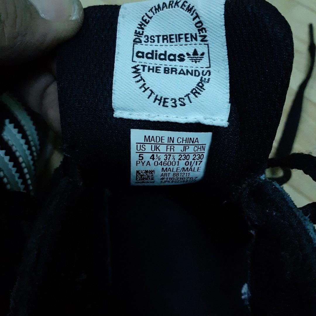 Adidas ZX 700, Fesyen Pria, Sepatu , Sneakers di Carousell