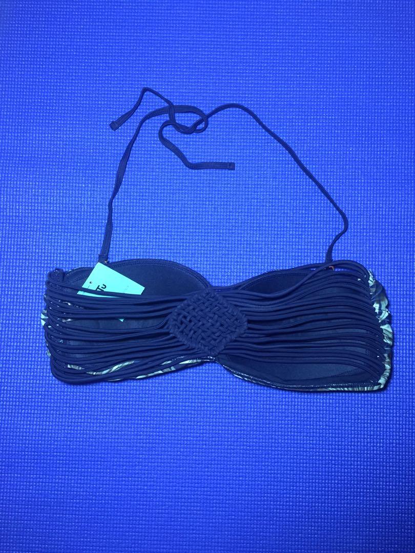 Bikini top (Category: Sleeveless) located in Makati City. Submitted by purplesummer_ph (Listing ID 246681723, Image 2). Description: ✅padded ✅first to offer gets the item #swimwear #swimsuit #bikini.