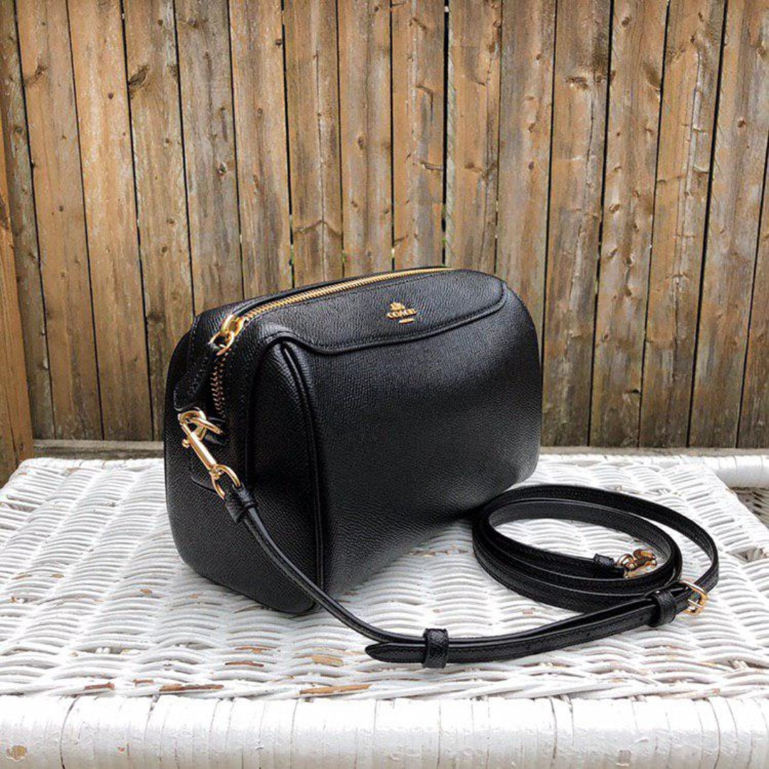 Coach Crossgrain Leather Bennett Crossbody in Black Luxury Bags
