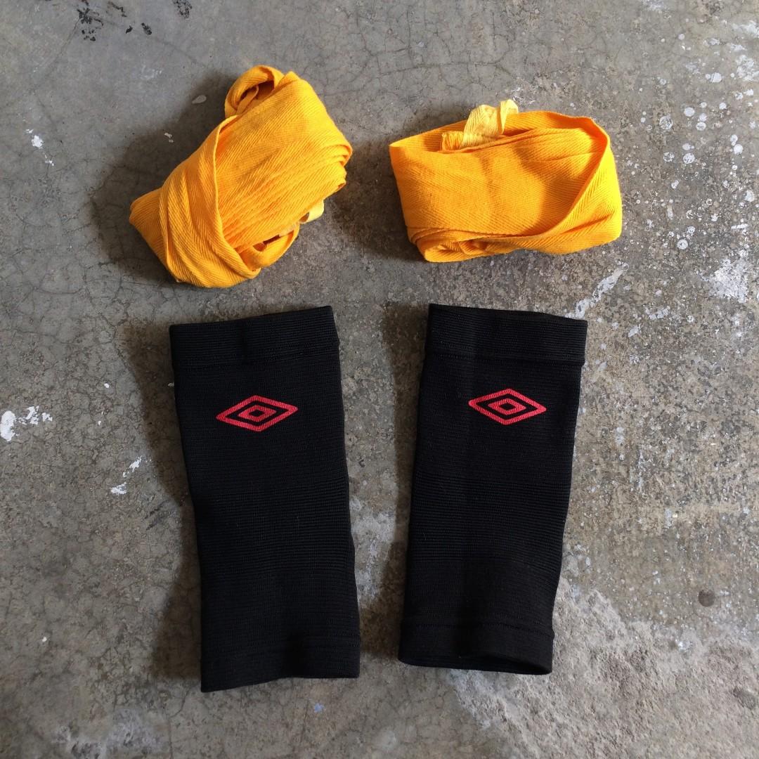 FBT PRO boxing / muay thai glove, Sports Equipment, Exercise & Fitness, Toning & Stretching