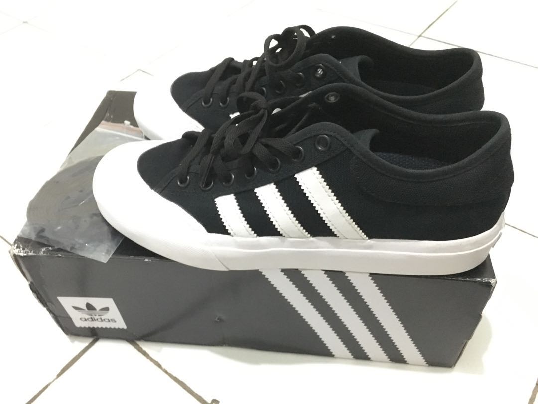 Jual best sale adidas matchcourt
