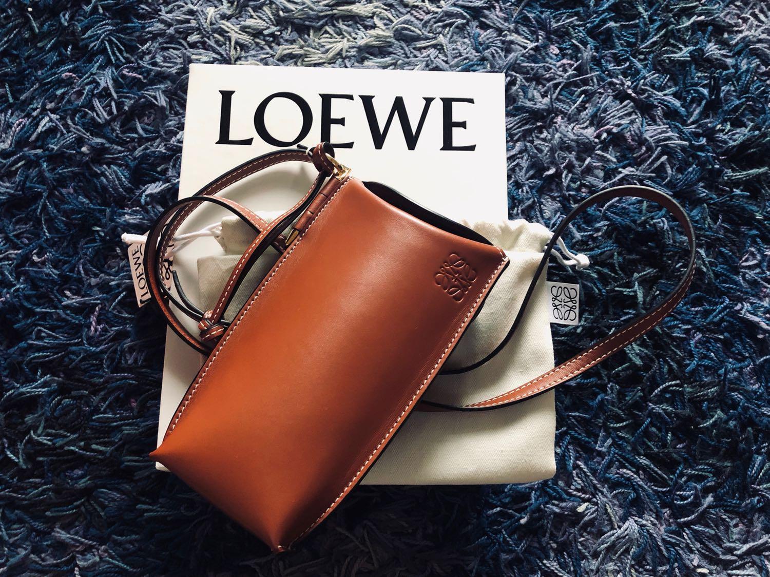 Loewe gate pocket bag rust color, 名牌, 手袋及銀包- Carousell