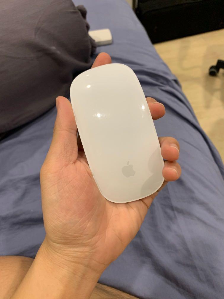 Magic Mouse (Category: Desktops) located in Johor Bahru. Submitted by weichengg00 (Listing ID 246786039, Image 1). Description: .