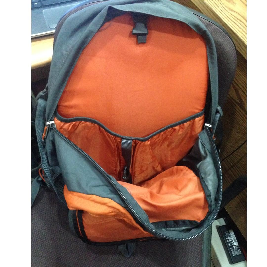 North Face Back pack (Category: Backpacks) located in Manila. Submitted by tinseyra (Listing ID 246725300, Image 3). Description: Original, With Laptop pocket, Color Orange/black. Slightly used.