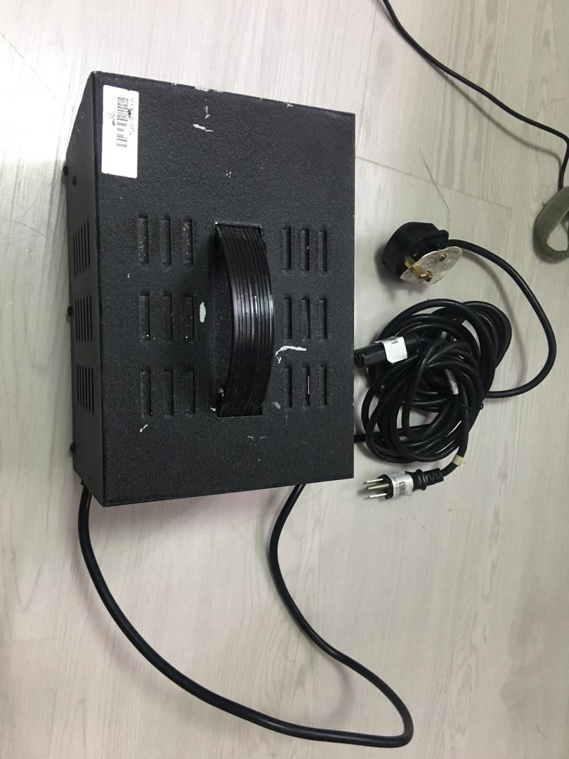 Step down transformer (Category: Electrical, Adaptors & Sockets) located in Singapore. Submitted by benj518407 (Listing ID 246719962, Image 3). Description: .