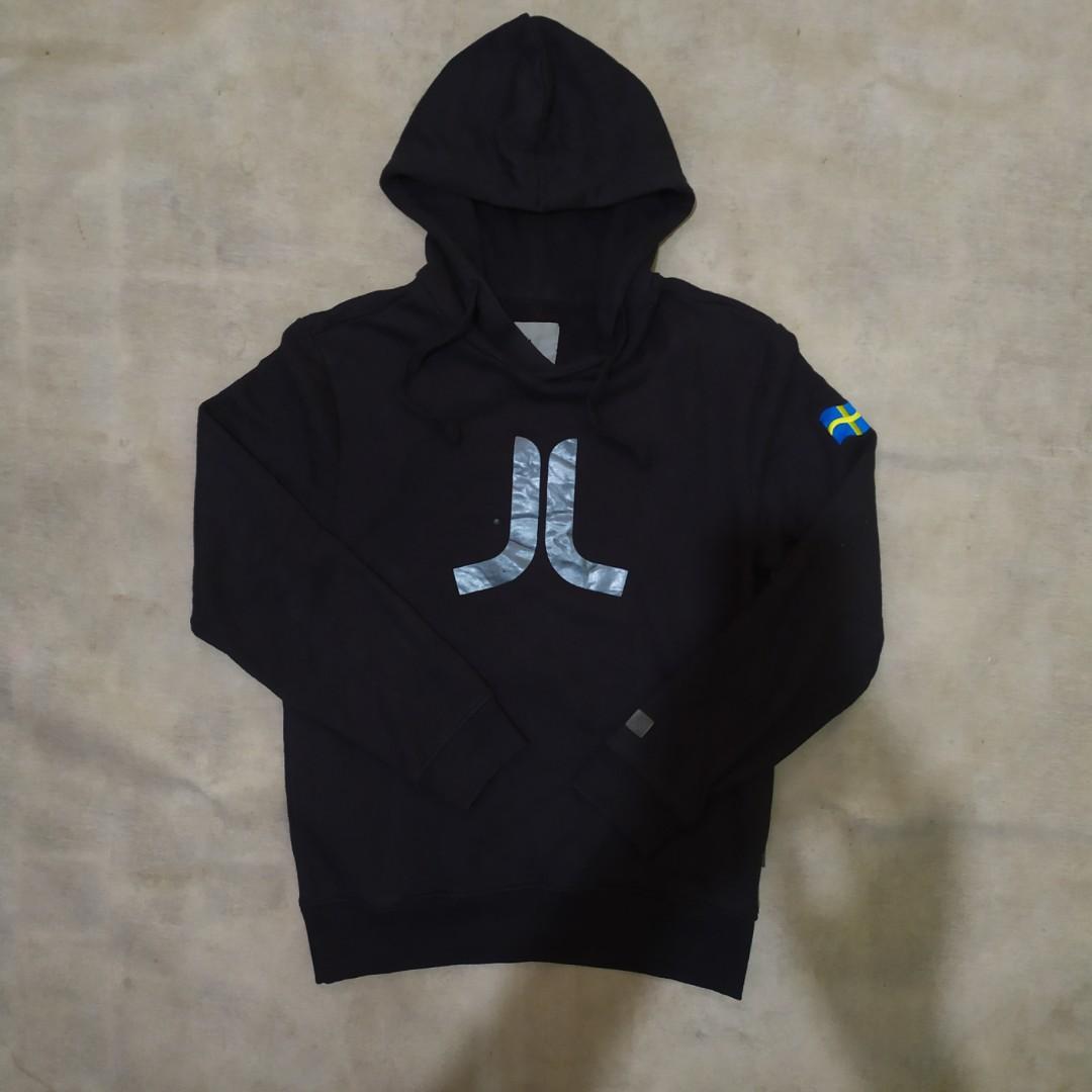 Wesc pullover deals
