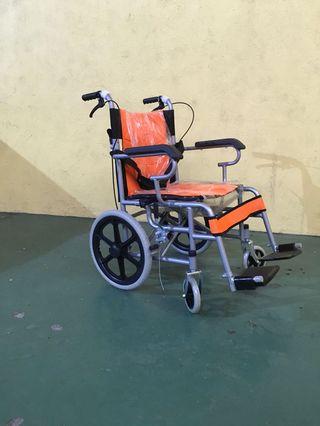 Wheelchair lightweight / portable