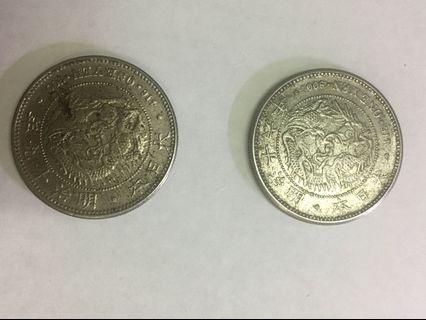 龍銀明治19年大日本龍銀幣直徑3.7確實二個合起來19年比較大一點點