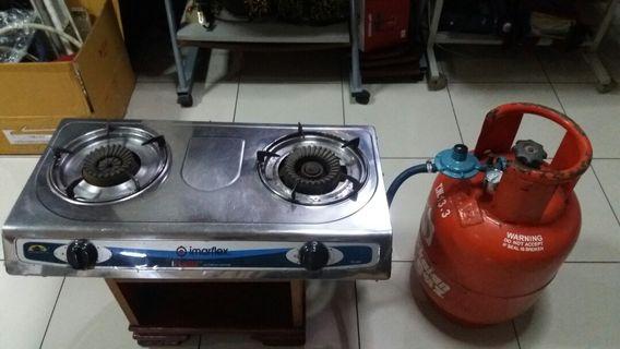 11 kg Empty gas tank w/2 burner gas stove & regulator w/ indicator