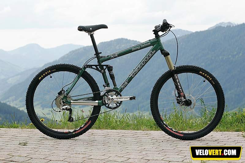 2007 store kona dawg