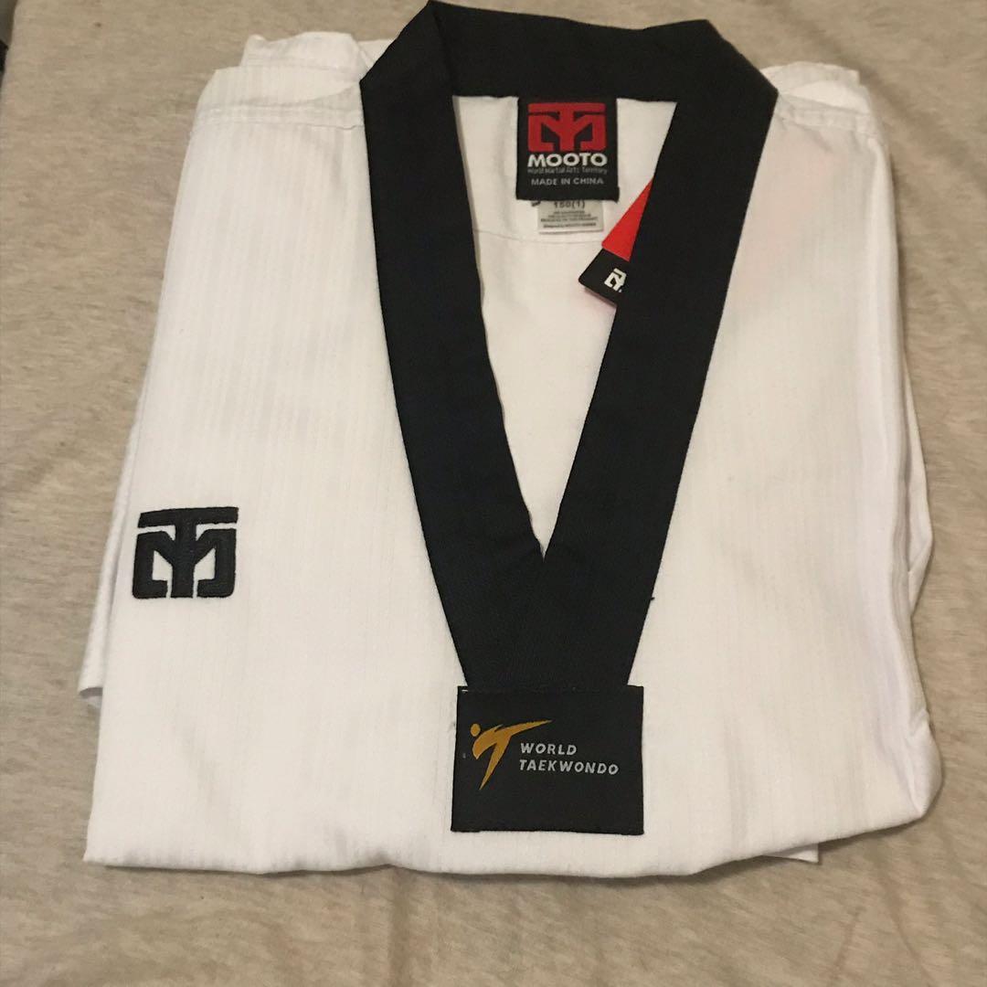 [開學] Mooto 跆拳道袍 本款 taekwondo dobok suite, 男裝, 運動服裝 - Carousell