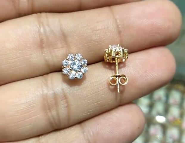 Anting Permata Emas Asli Fesyen Wanita Perhiasan Di Carousell Anting Permata Emas Asli Fesyen Wanita Perhiasan Di Carousell