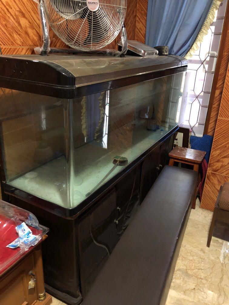Aquarium Besar Lengkap Dengan Filter Lampu Dan Lemari Home