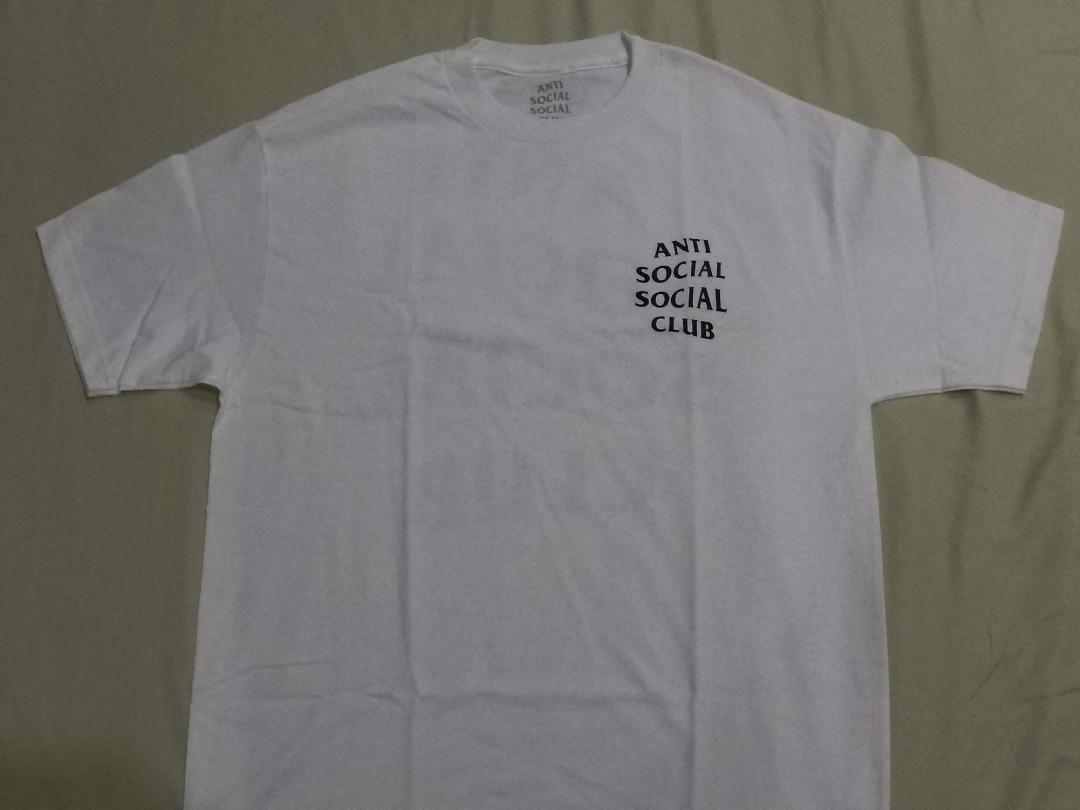 ASSC Shirt (Category: Tshirts & Polo Shirts ) located in Cebu City. Submitted by kokong15 (Listing ID 246943171, Image 2). Description: ASSC shirt Size Large white color Deadstock Authentic Money back guarantee Pls contact 09175460195 Nationwide shipping Thank you God bless Meet up Cebu City.