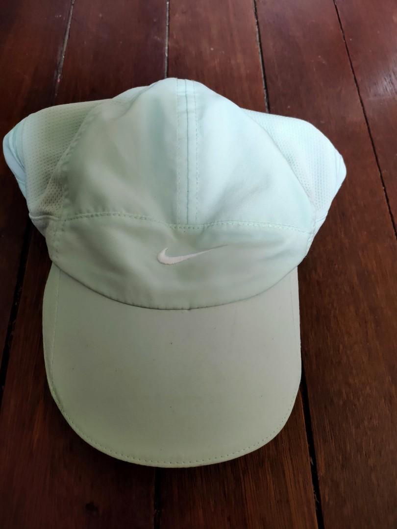 nike featherlight dri fit hat womens