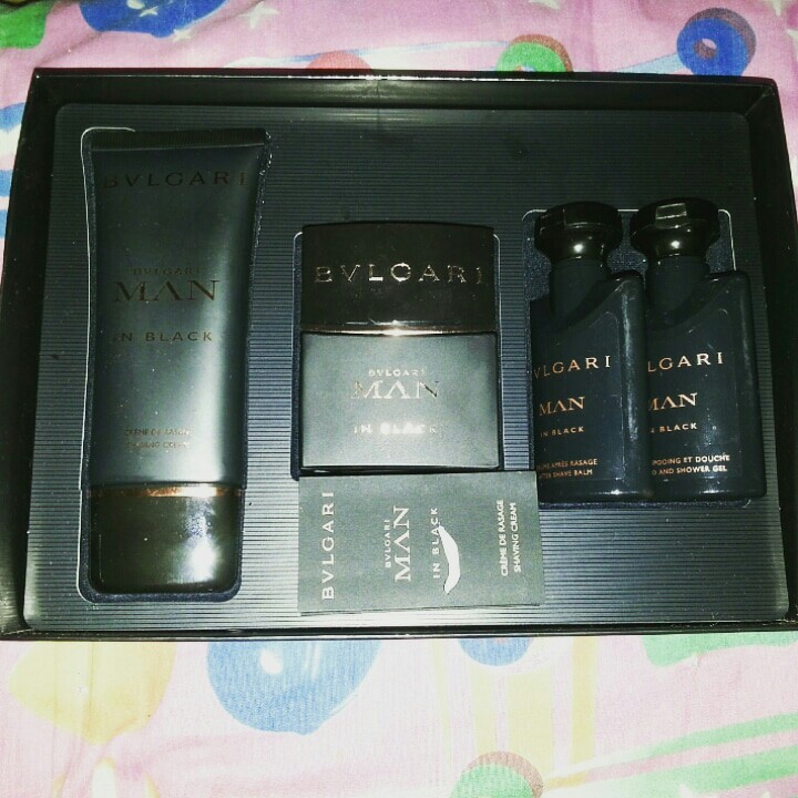 Bvlgari man in store black shower gel