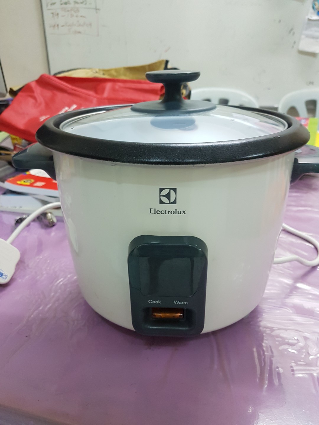 Electrolux 1.4L Rice Cooker ERC500, TV & Home Appliances, Kitchen ...