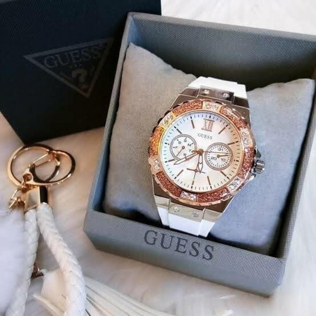 Guess Ladies Silver Rose Gold Watch With Crystals 39 Mm W1053l2 Women S Fashion Watches On Carousell