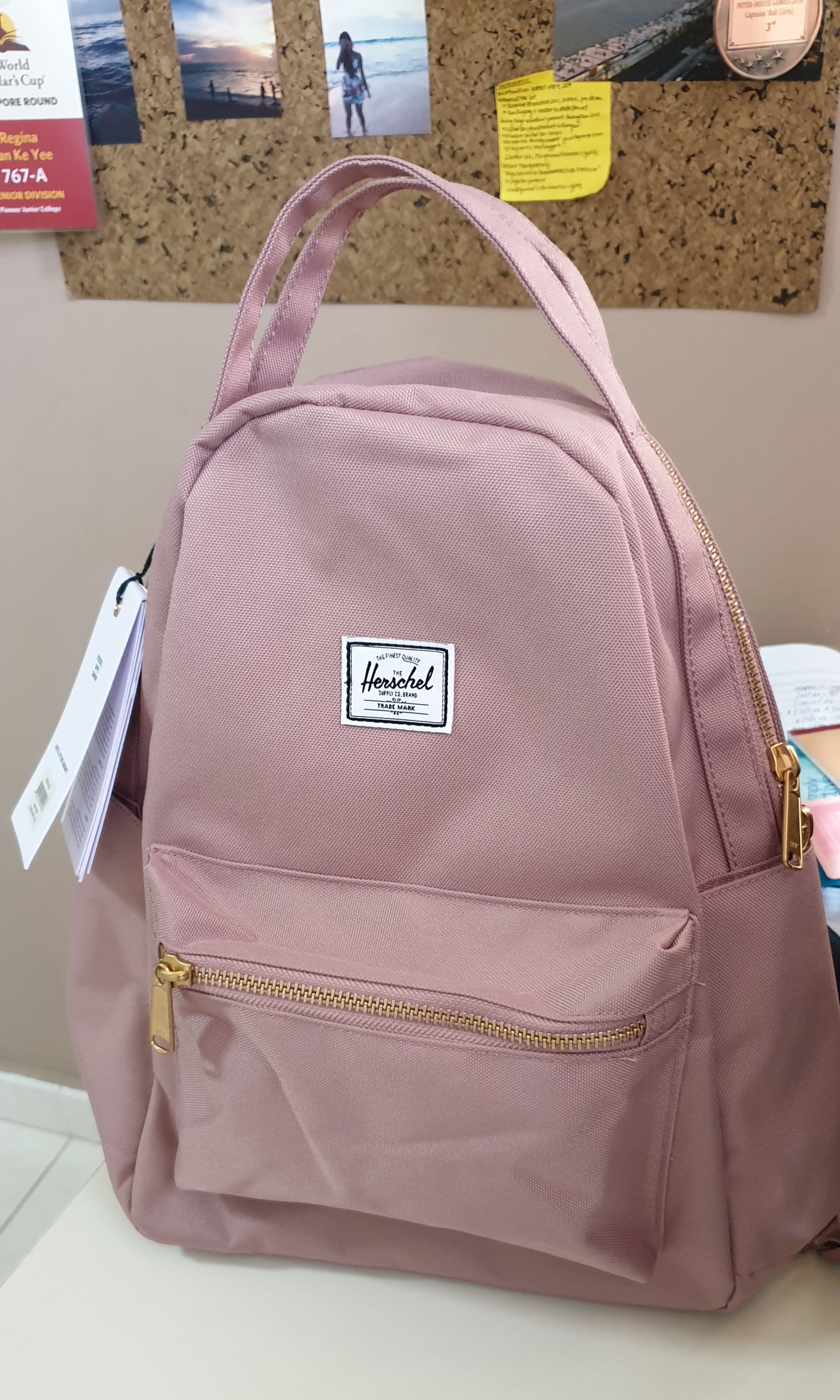 Herschel supply Nova XS Ash Pink