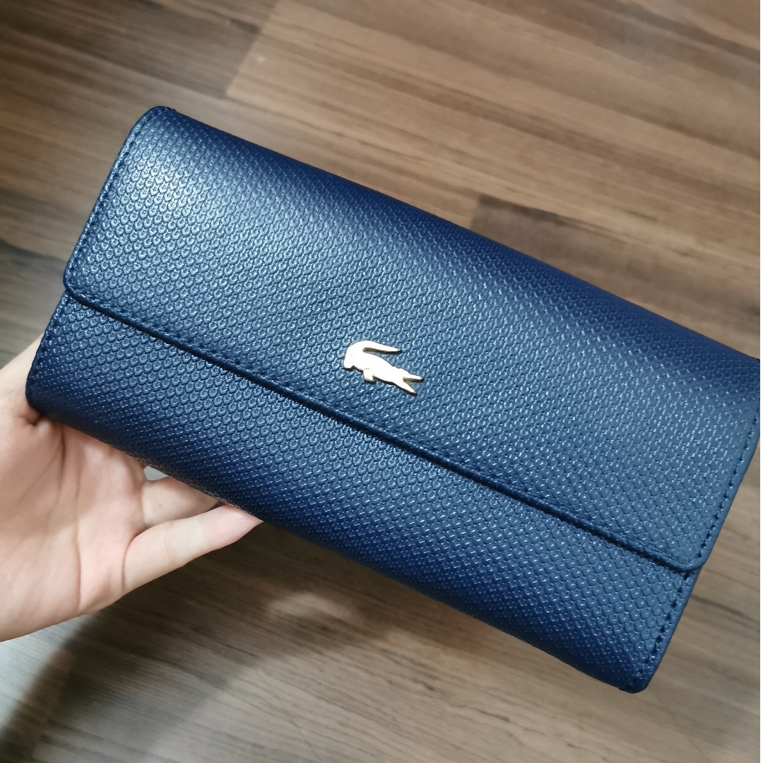 Lacoste Women s Chantaco Bicolour Piqu Leather 12 Card Wallet