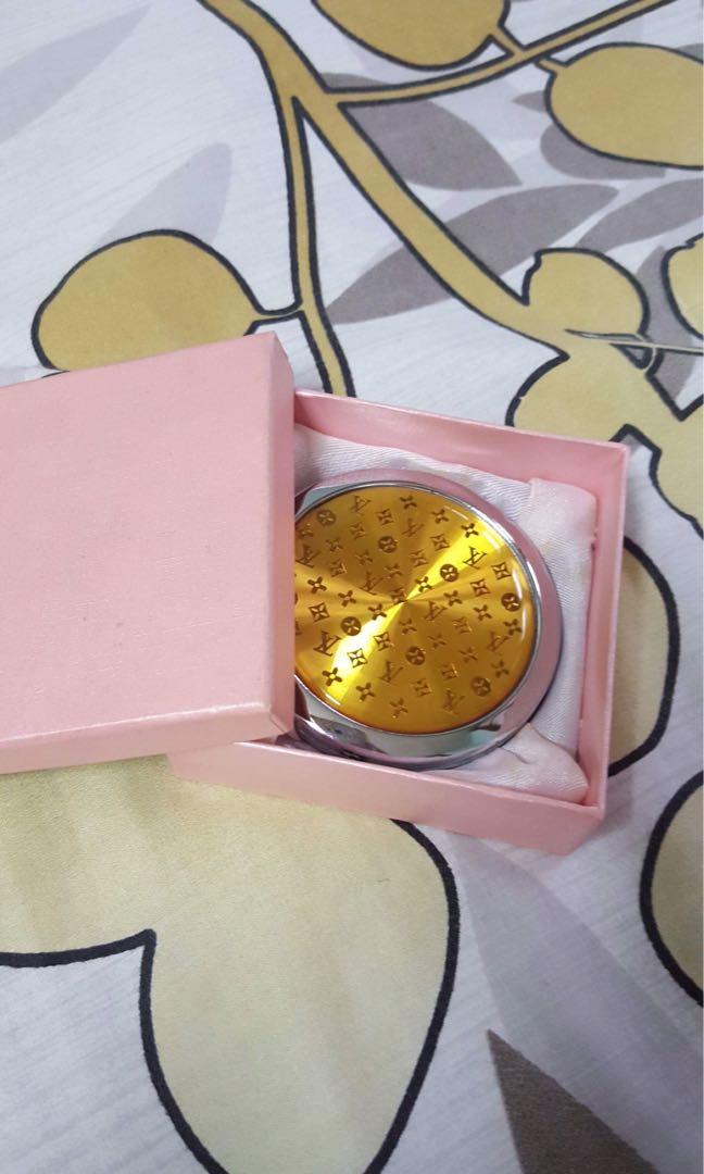 Louis Vuitton Double Compact Mirror, Luxury, Accessories on Carousell