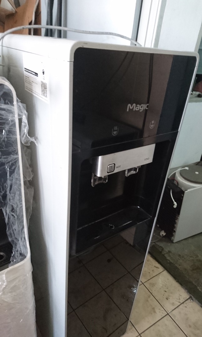 Magic hot and cold water dispenser 2025