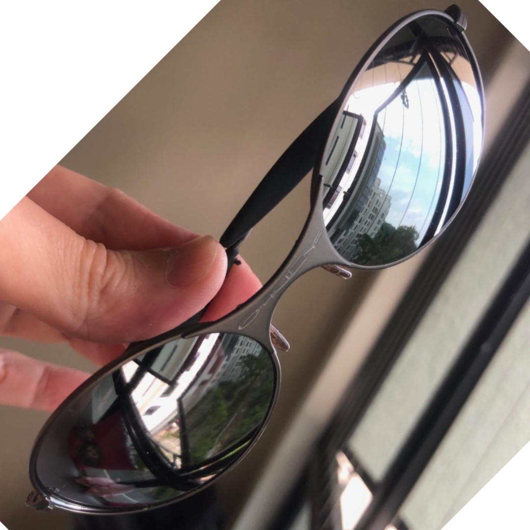 Rare Vintage - Oakley E Wire  Gen 1 Sunglasses Titanium Frame color,  Men's Fashion, Watches & Accessories, Sunglasses & Eyewear on Carousell
