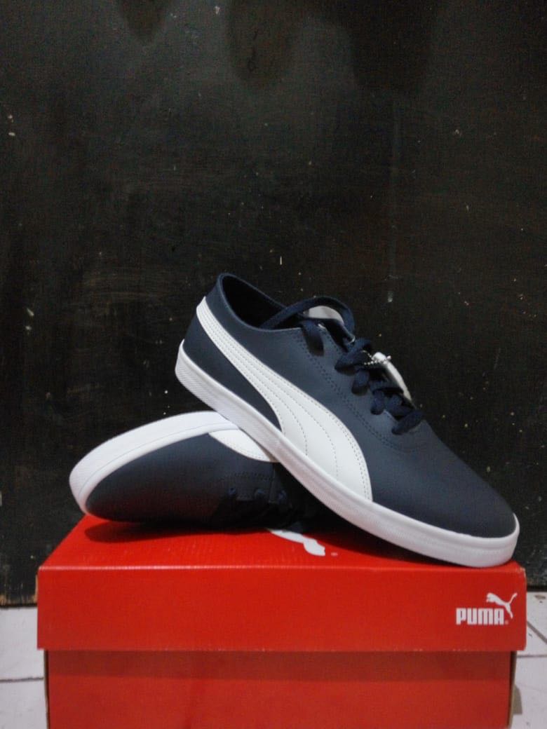 Sepatu Puma Urban SL peacoat-puma white, Fesyen Pria, Sepatu , Sneakers di  Carousell