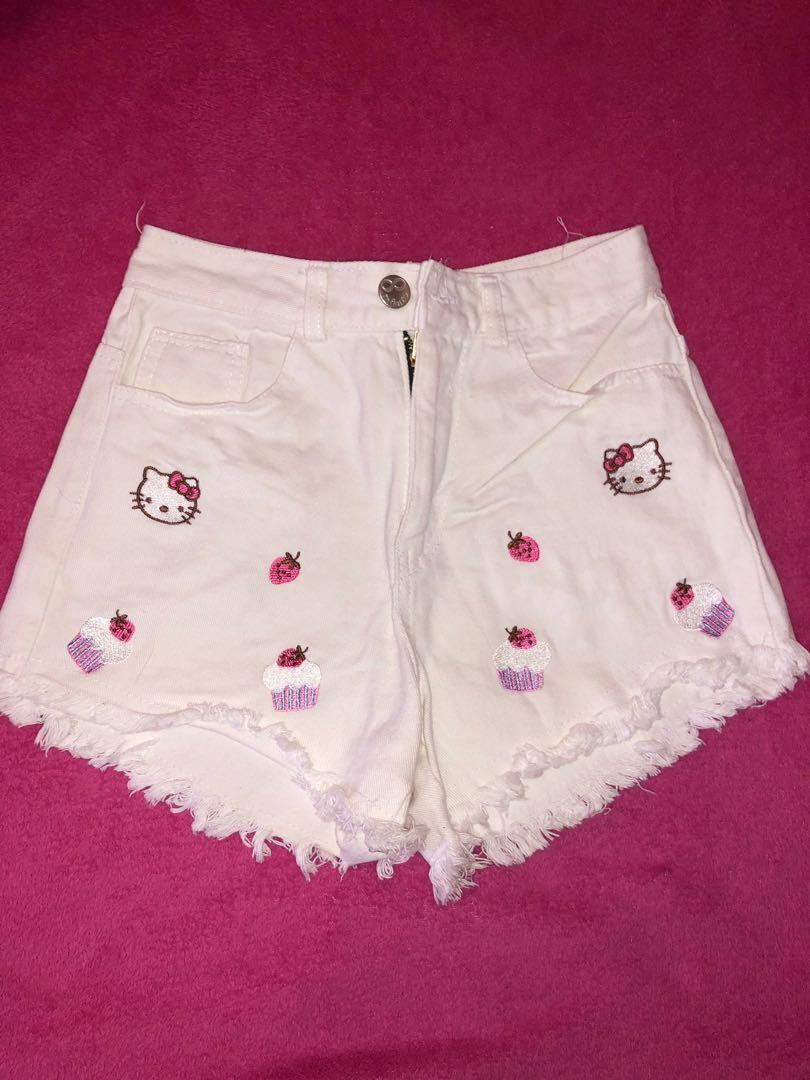 shorts (Category: Shorts) located in Manila. Submitted by mayiiing (Listing ID 246920650, Image 1). Description: Last price posted .