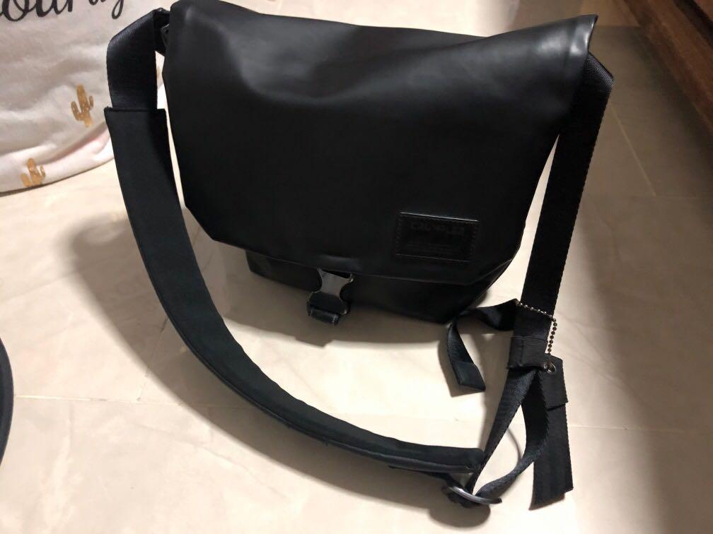 Crumpler bean messenger best sale bag