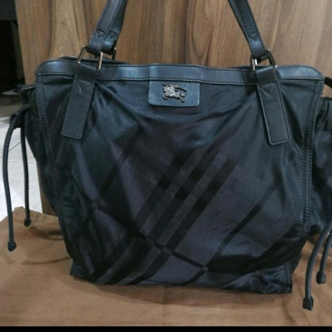 Burberry nylon shopper tote top