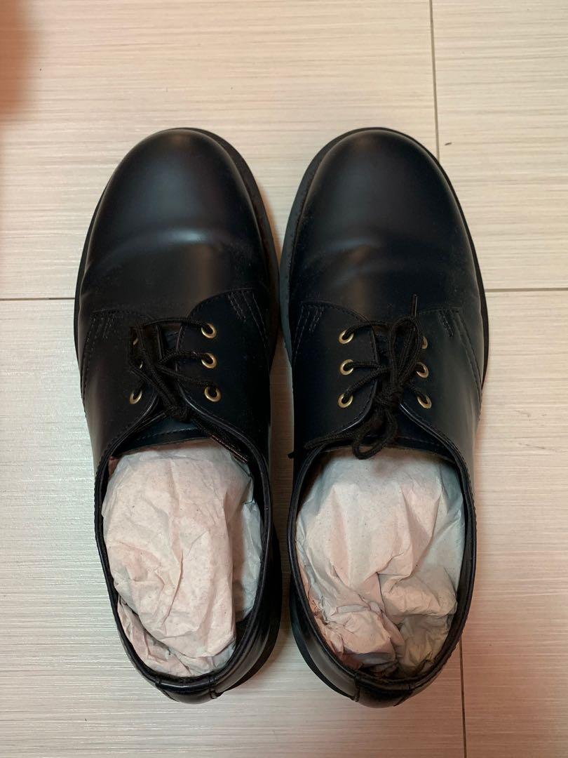dr martens navy smooth