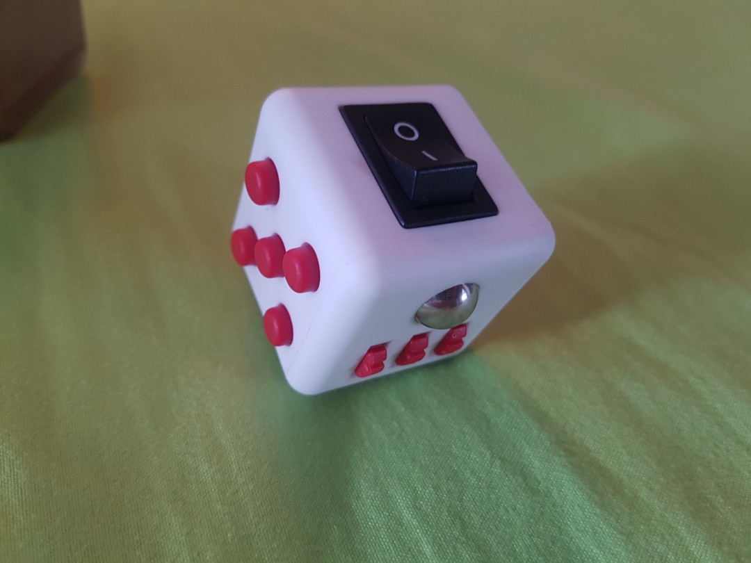 fidget cube box