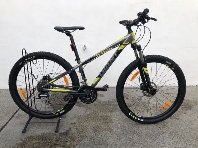 giant 275 mountain bike